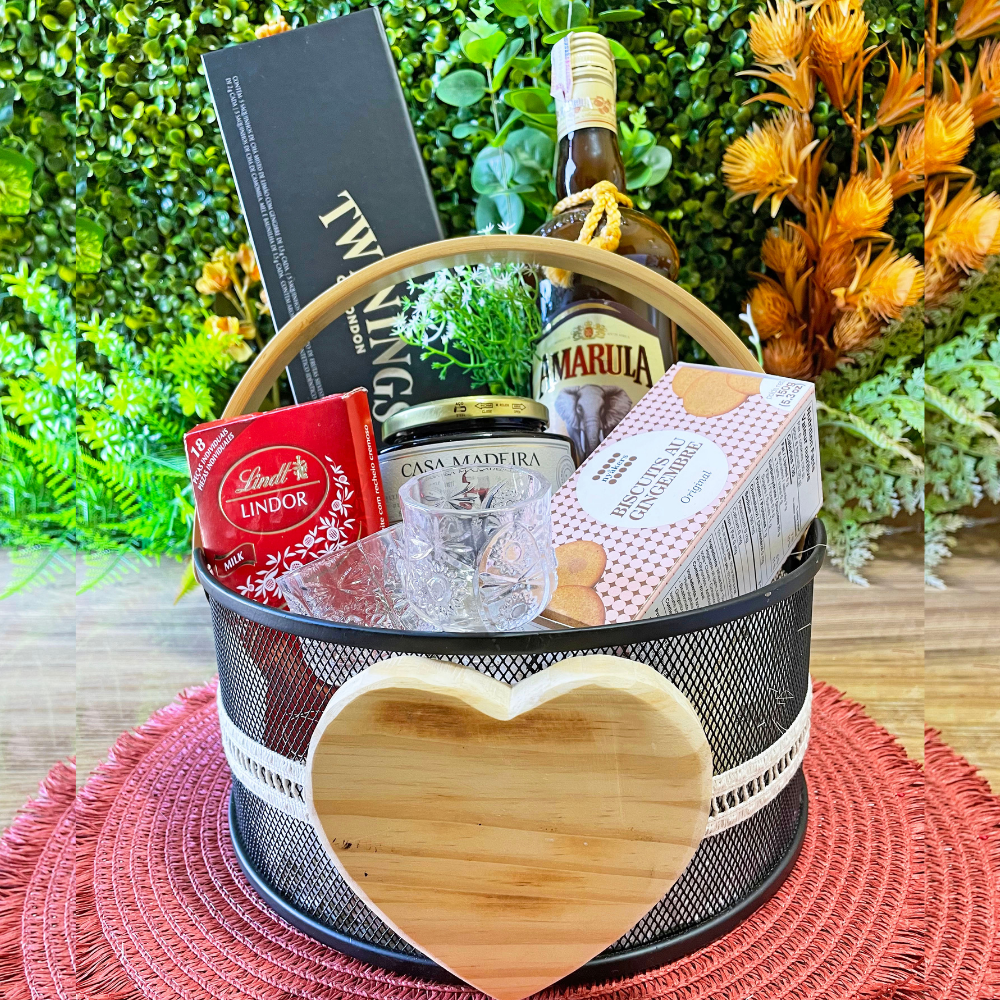 CESTA GOURMET - LICOR AMARULA & CHÁ TWININGS