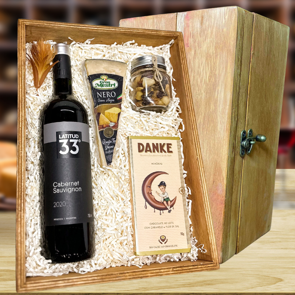 KIT VINHO ARGENTINO - LATITUD 33° , QUEIJO , NUT'S & CHOCOLATE