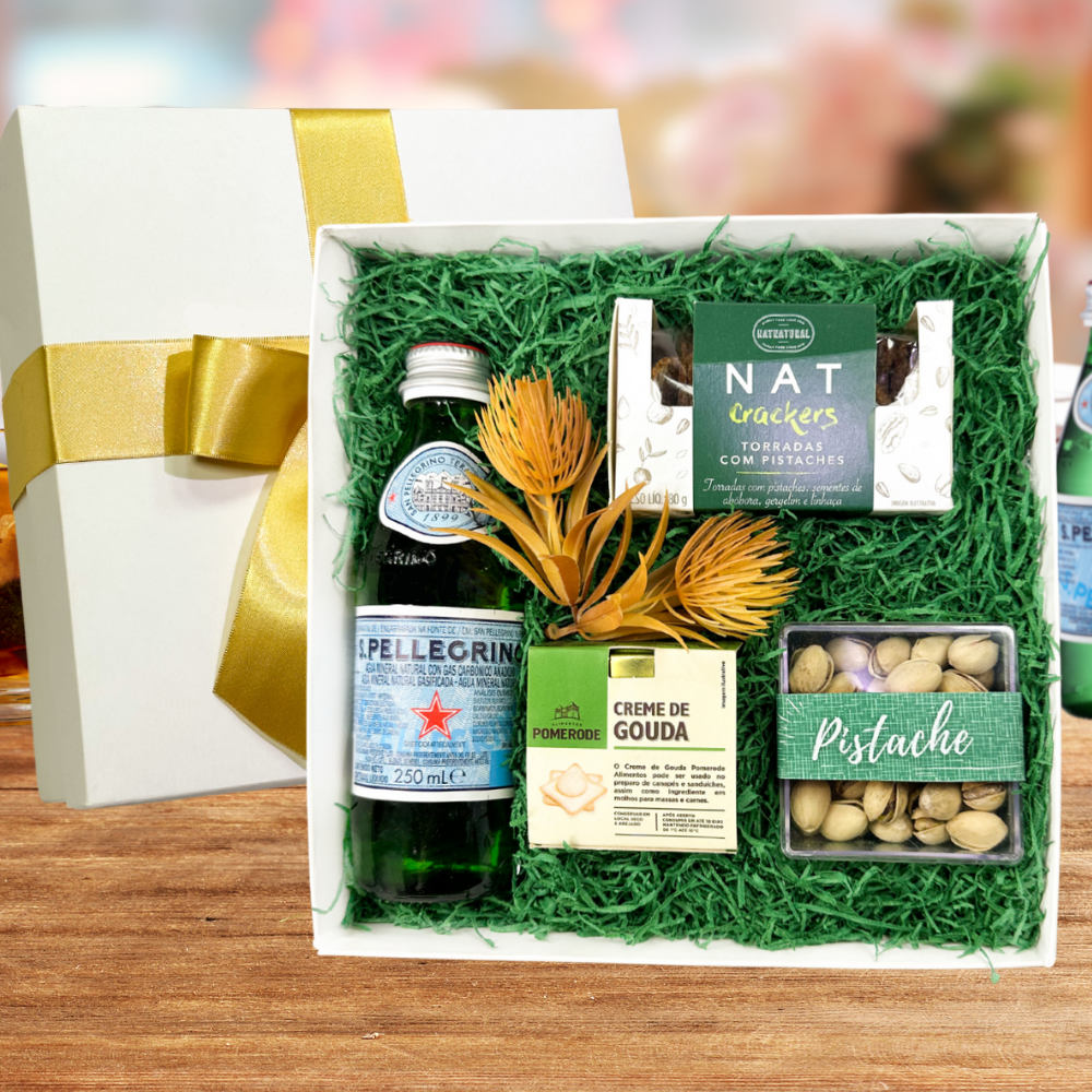 KIT PRESENTE - ÁGUA ITALIANA SAN PELLEGRINO