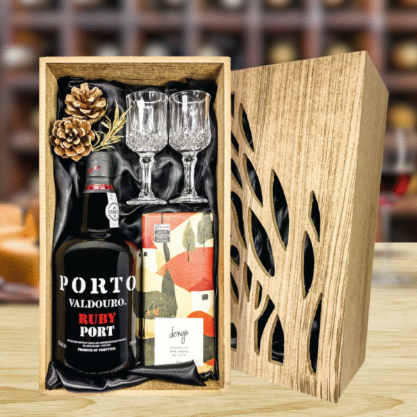 KIT VINHO DO PORTO COM TAÇAS E CHOCOLATE